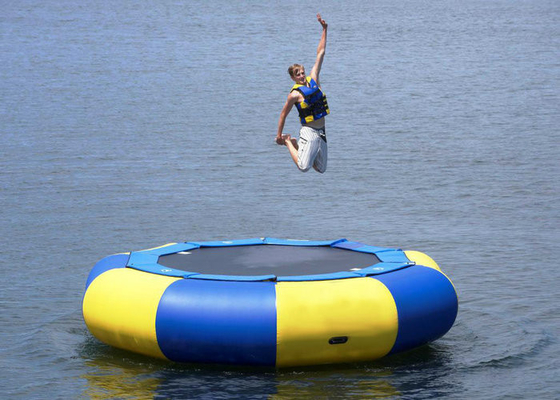 Trampolino di galleggiamento protettivo UV dell'acqua, lato rivestito del trampolino due di esplosione