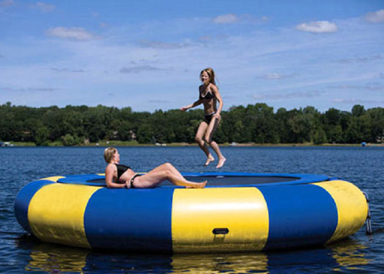 Giocattoli gonfiabili dell'acqua del PVC degli adulti e dei bambini che fanno galleggiare l'OEM/ODM del trampolino accettati