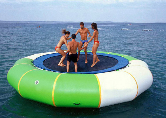 Trampolino gonfiabile senza piombo del lago, ad alta temperatura di galleggiamento del trampolino dell'acqua saldato