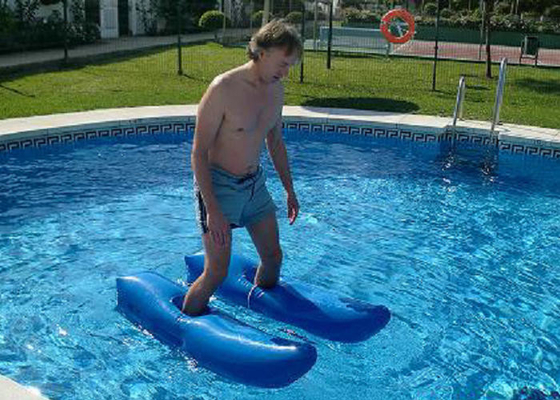 I piccoli giocattoli di galleggiamento leggeri dell'acqua del PVC, l'acqua gonfiabile non calza odore penetrante