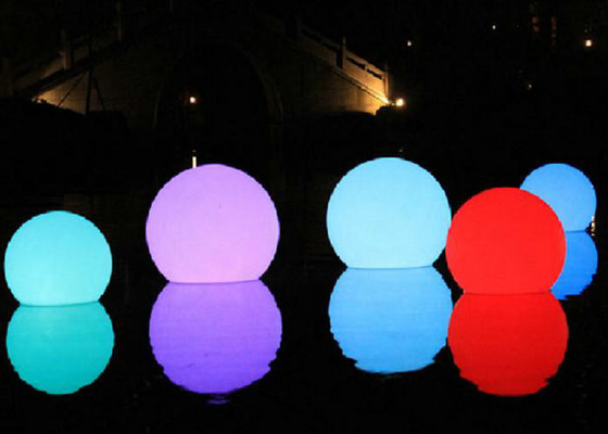 Il LED colorato accende l'aerostato dell'elio del PVC di Inflatables per la pubblicità del cielo