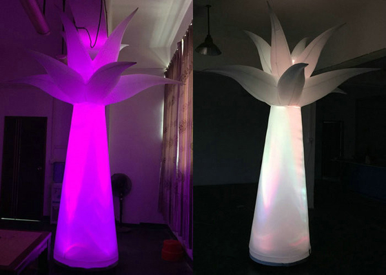 La modellatura della palma accende l'altezza su misura Inflatables per le campagne di promozione