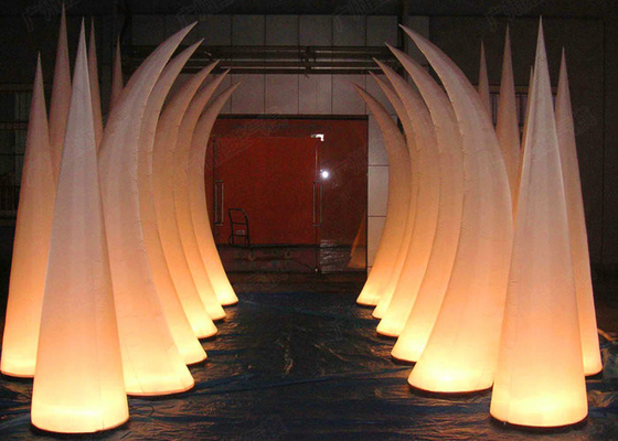 I corni a forma di accendono la doppia linea di Inflatables cucita per la prestazione della fase