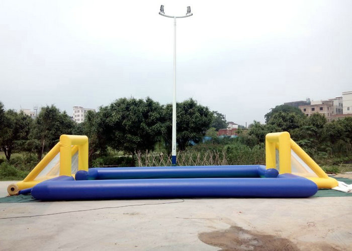 Giocattoli gonfiabili su ordine 18x10m ignifugo di sport per gioco di sport
